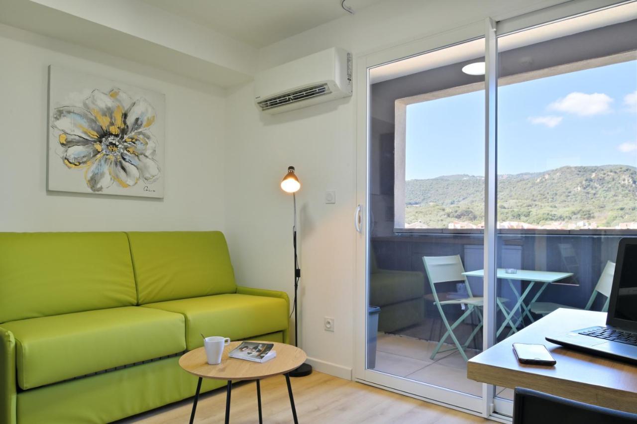 Residence Easy Lodge Аячо Екстериор снимка