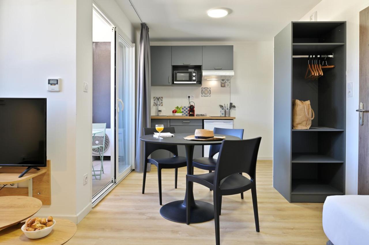 Residence Easy Lodge Аячо Екстериор снимка