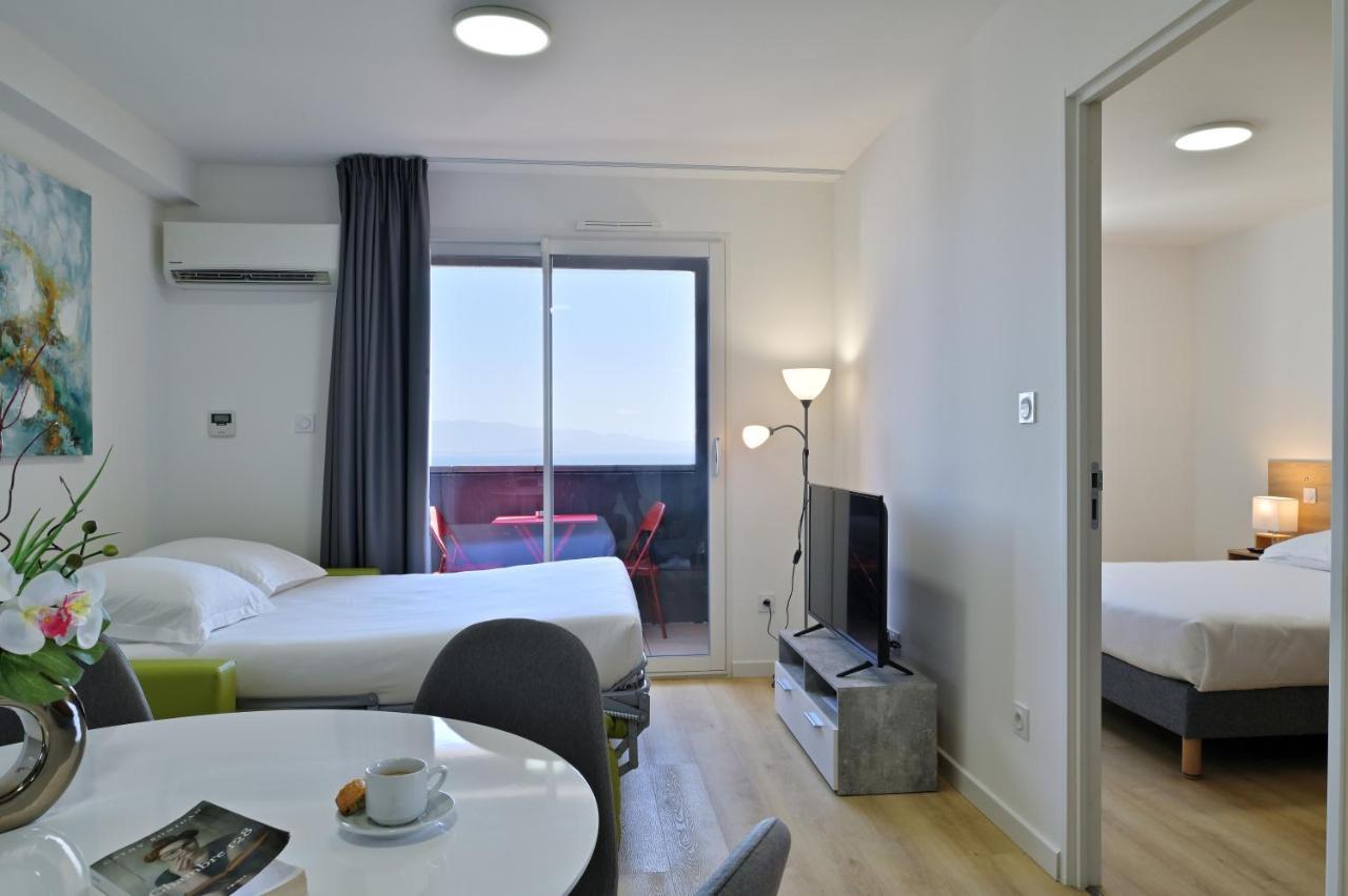 Residence Easy Lodge Аячо Екстериор снимка
