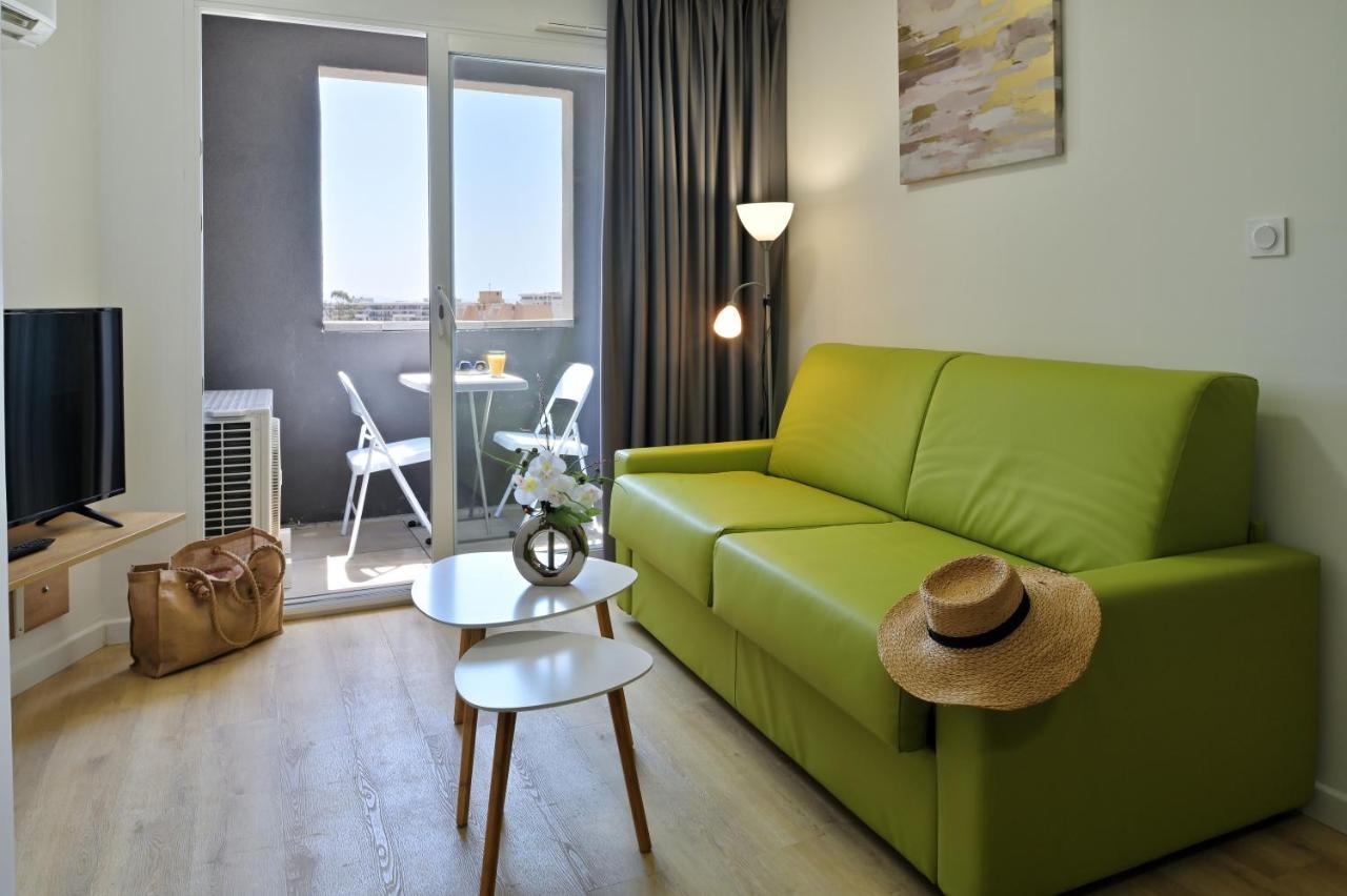 Residence Easy Lodge Аячо Екстериор снимка
