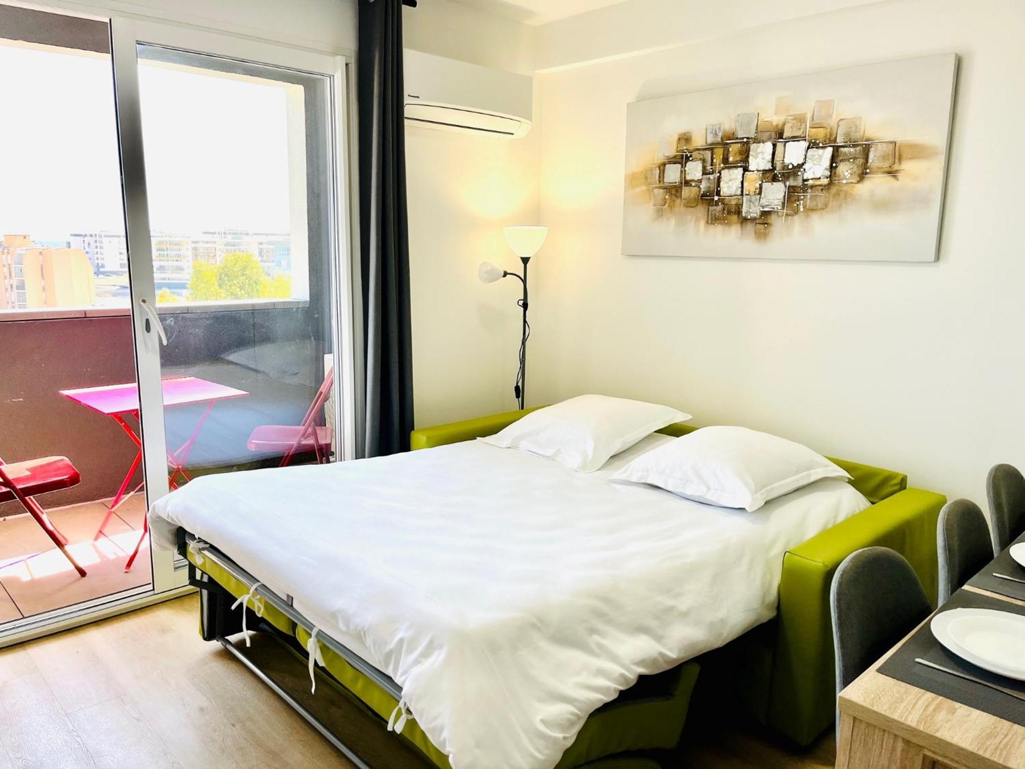 Residence Easy Lodge Аячо Екстериор снимка